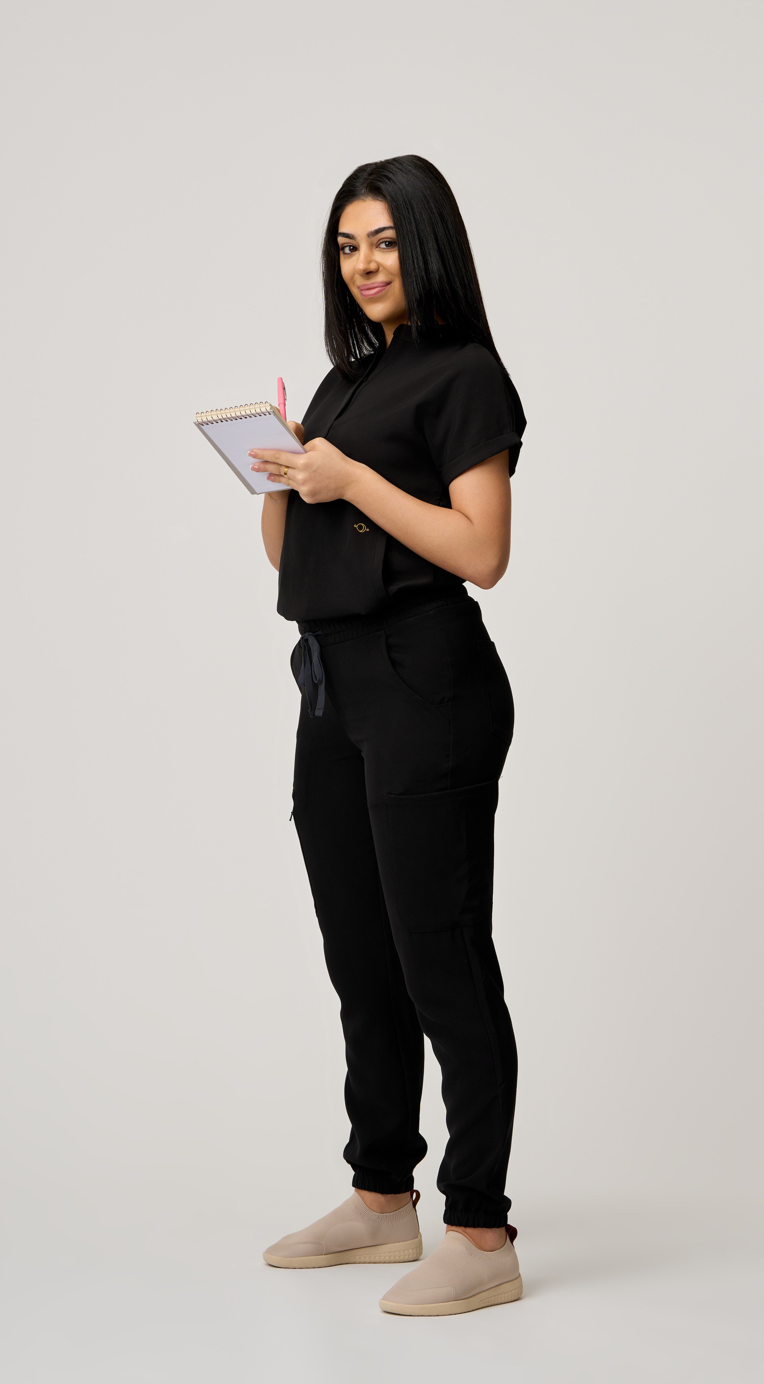 Nova 6-Pocket Scrub Jogger