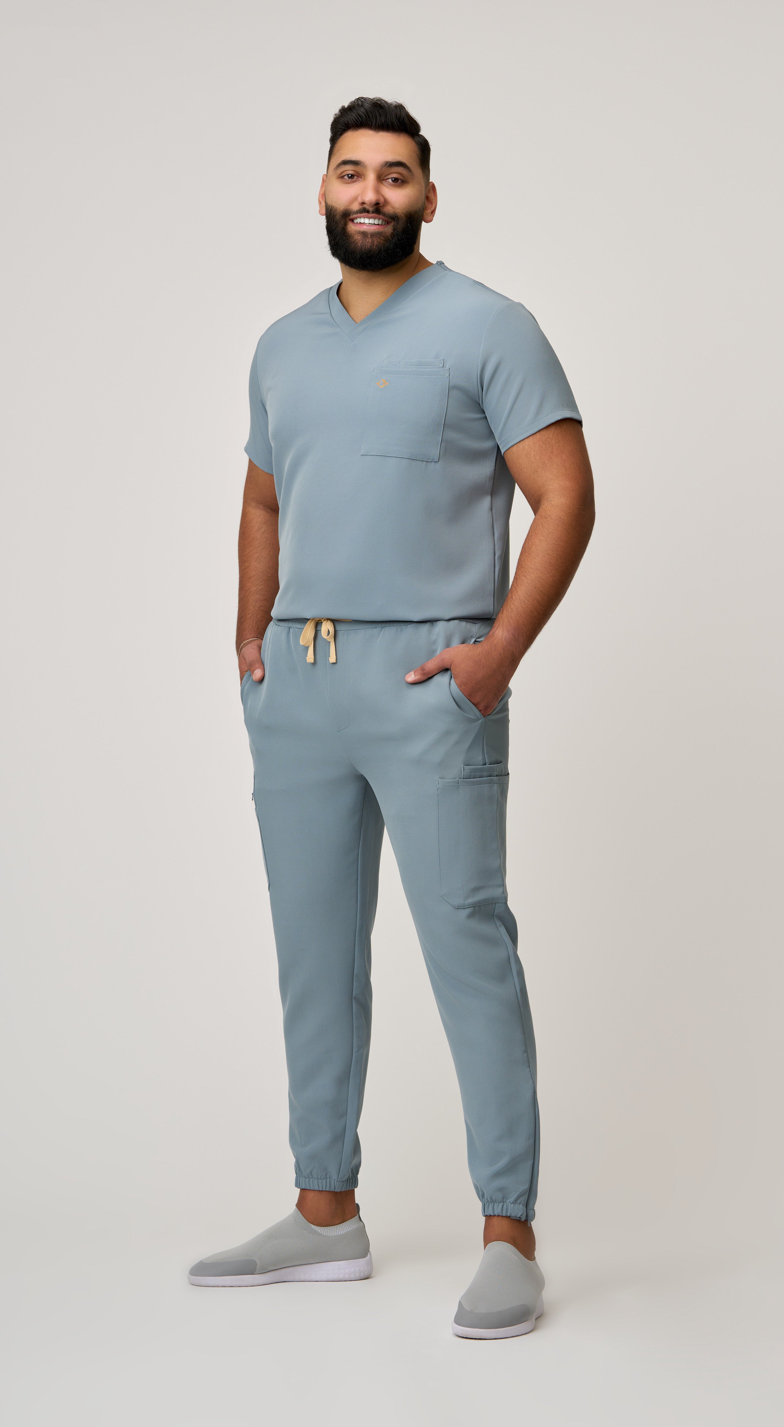 Orion 11-Pocket Scrub Jogger