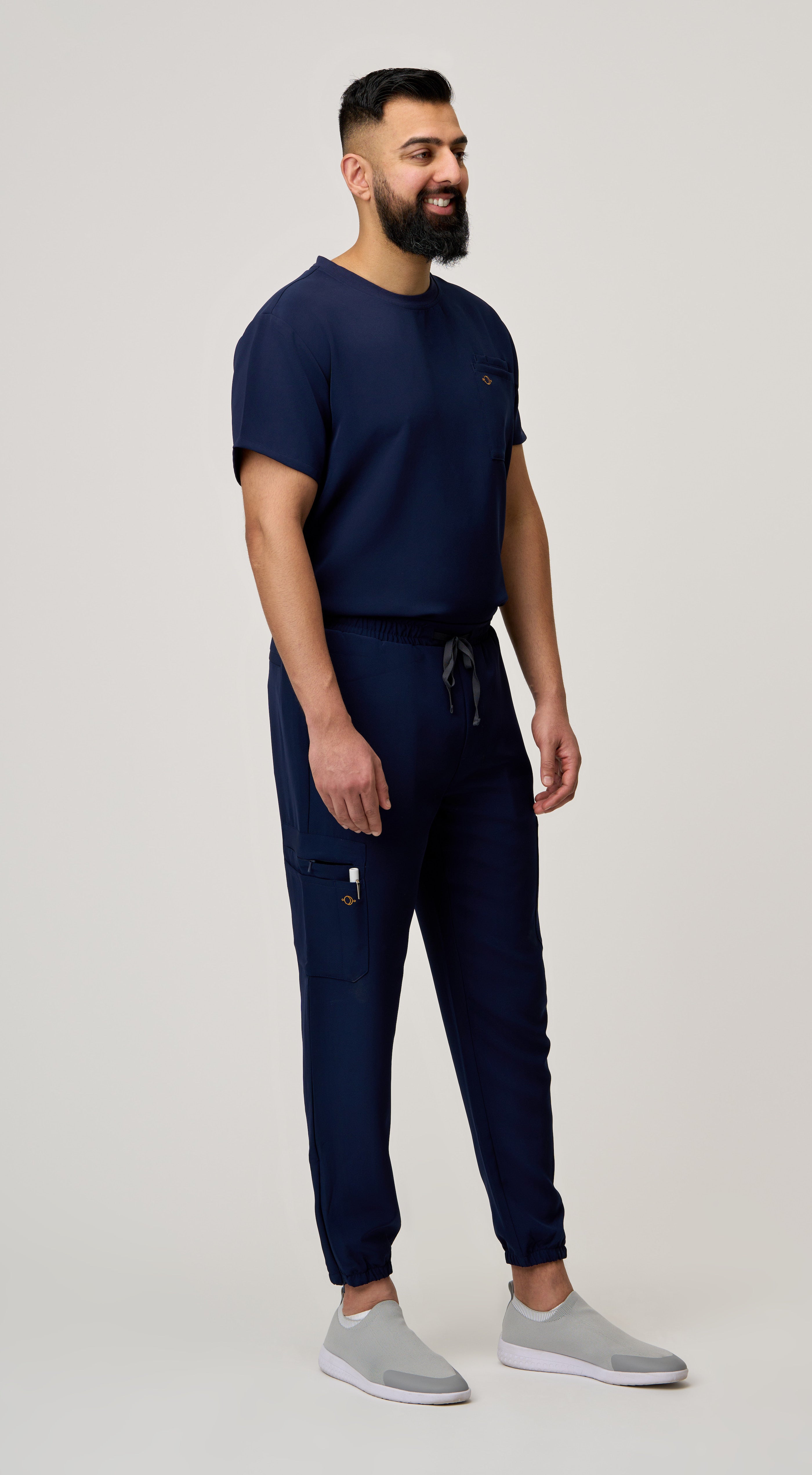 Orion 11-Pocket Scrub Jogger