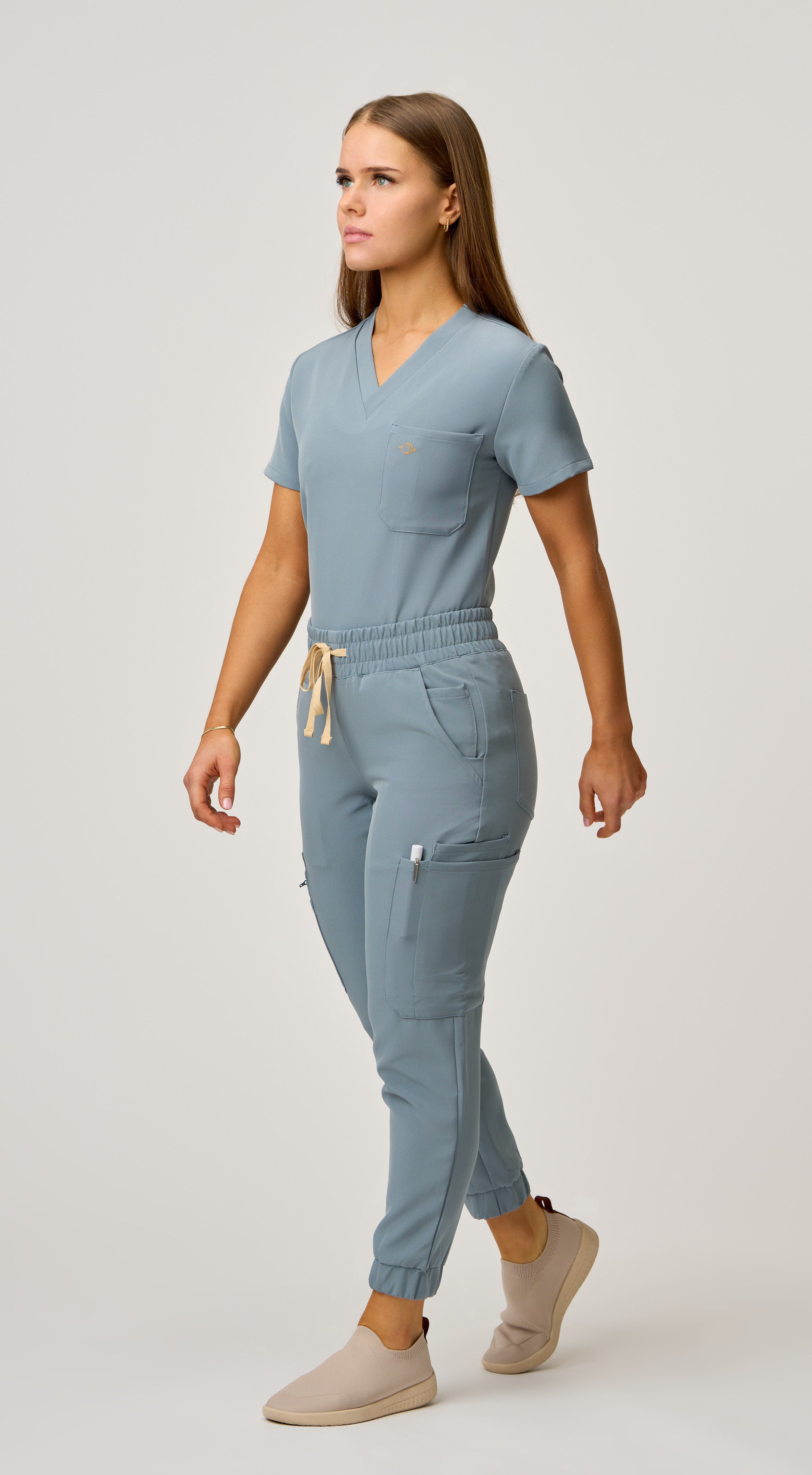 Astra 11-Pocket Scrub Jogger
