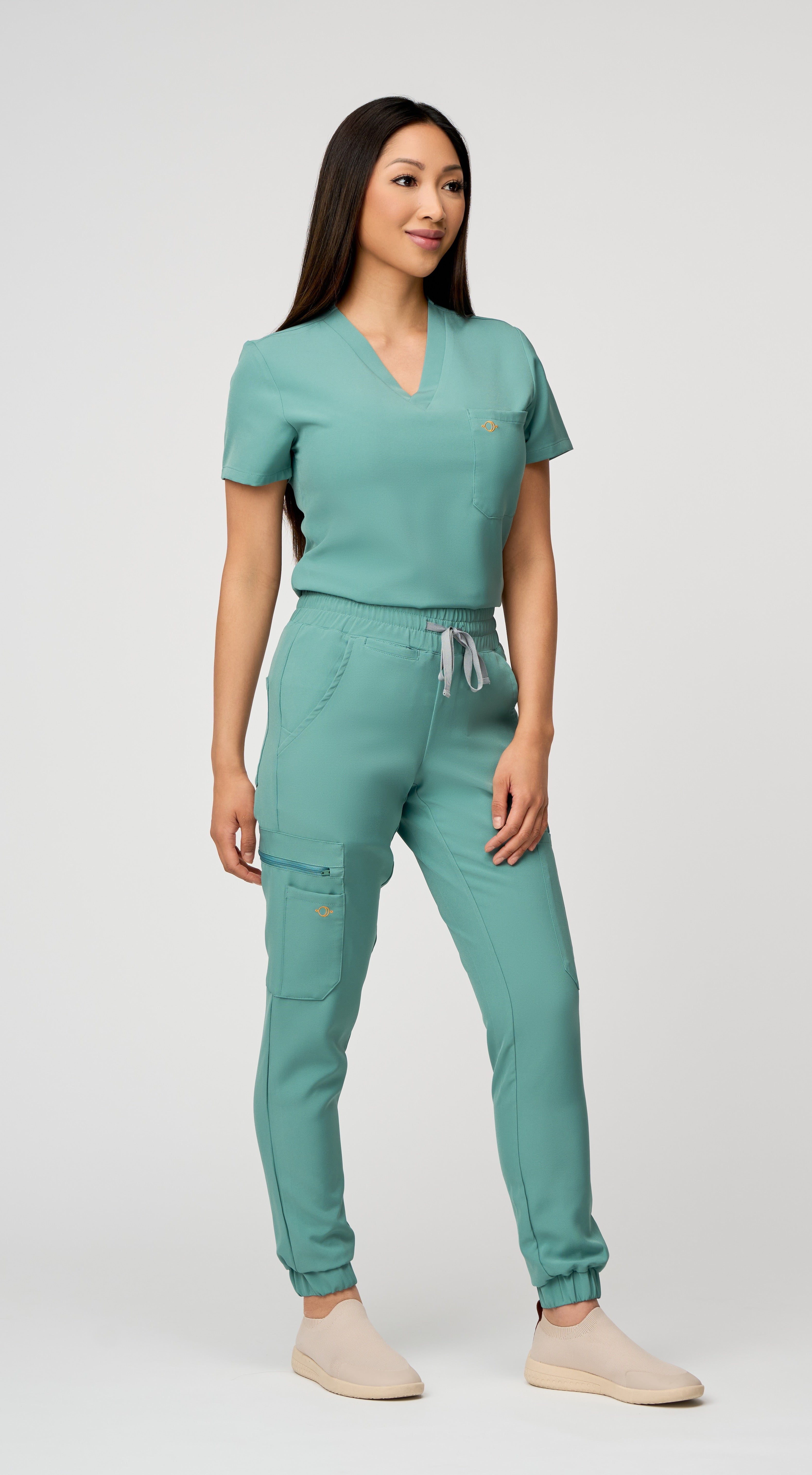 Astra 11-Pocket Scrub Jogger