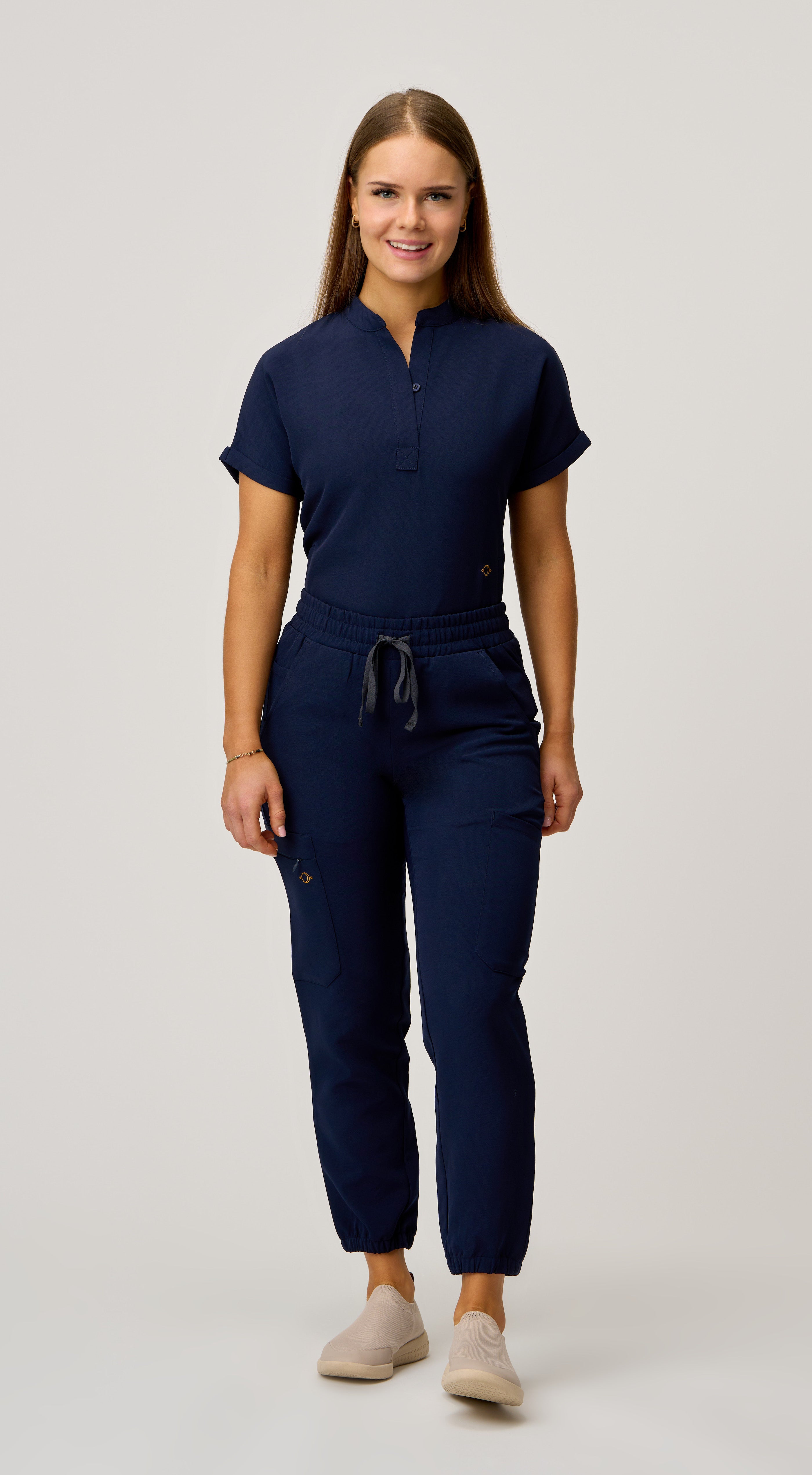 Nova 6-Pocket Scrub Jogger