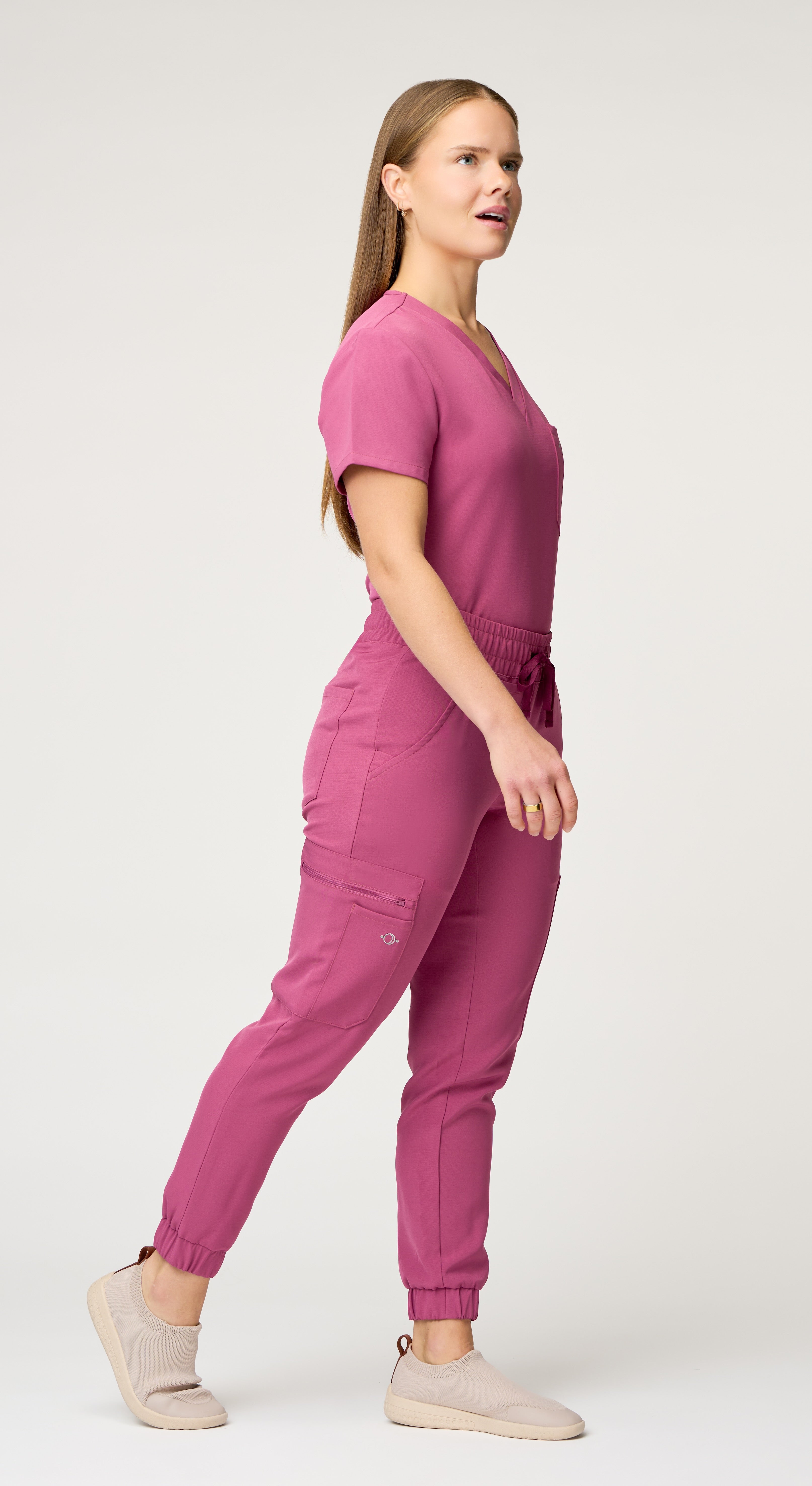 Astra 11-Pocket Scrub Jogger