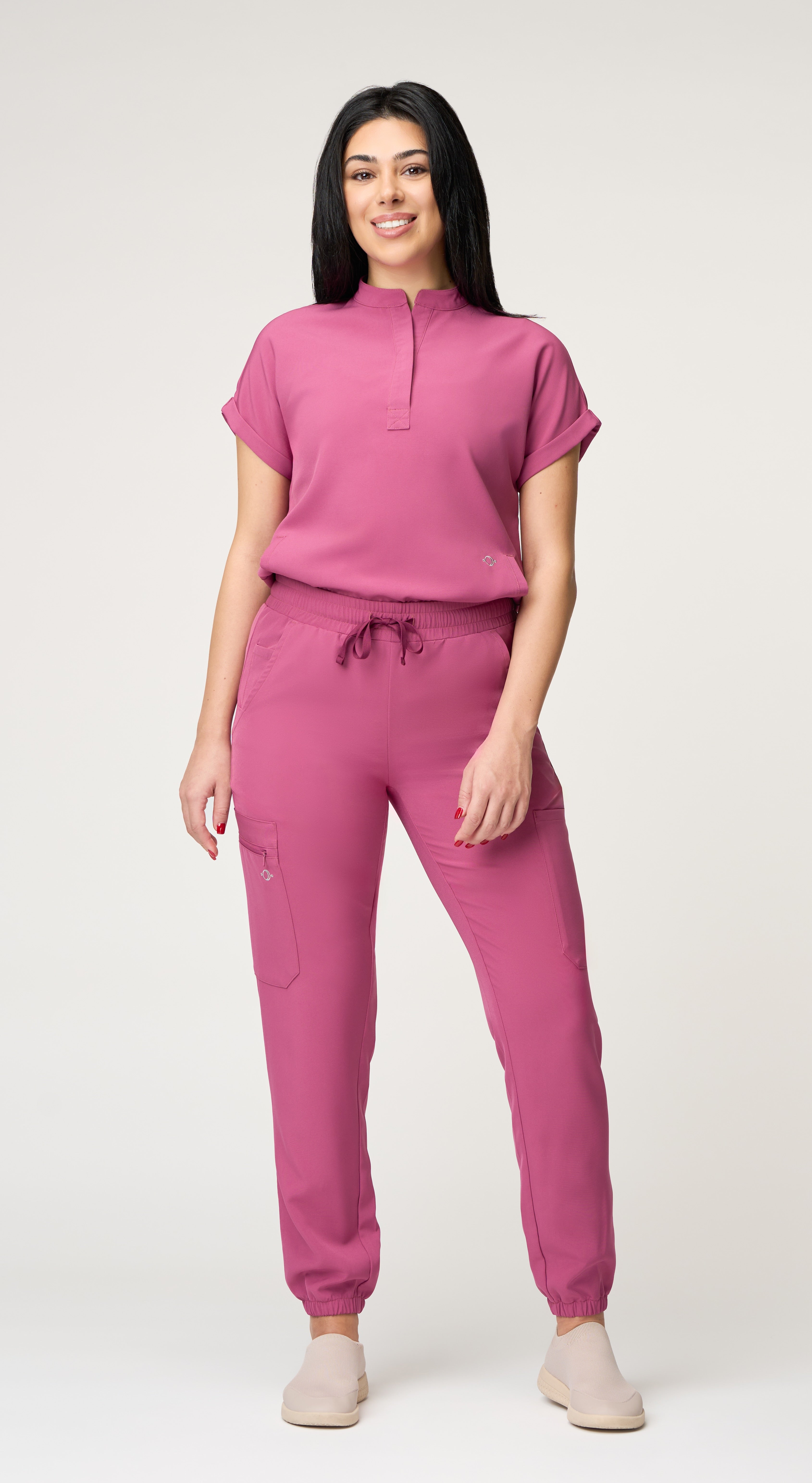 Nova 6-Pocket Scrub Jogger
